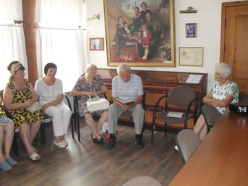 Выездное занятие в город Николаевск (село Очкуровка) победителя 1 конкурса Фонда Президентских грантов 2021 года РОО «Школа социальной активности» проект «От возраста дожития – к возрасту счастья!».